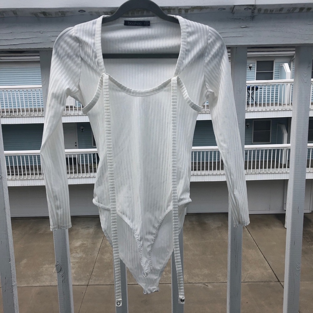 Boohoo Choker Neck Long Sleeve Rib Bodysuit